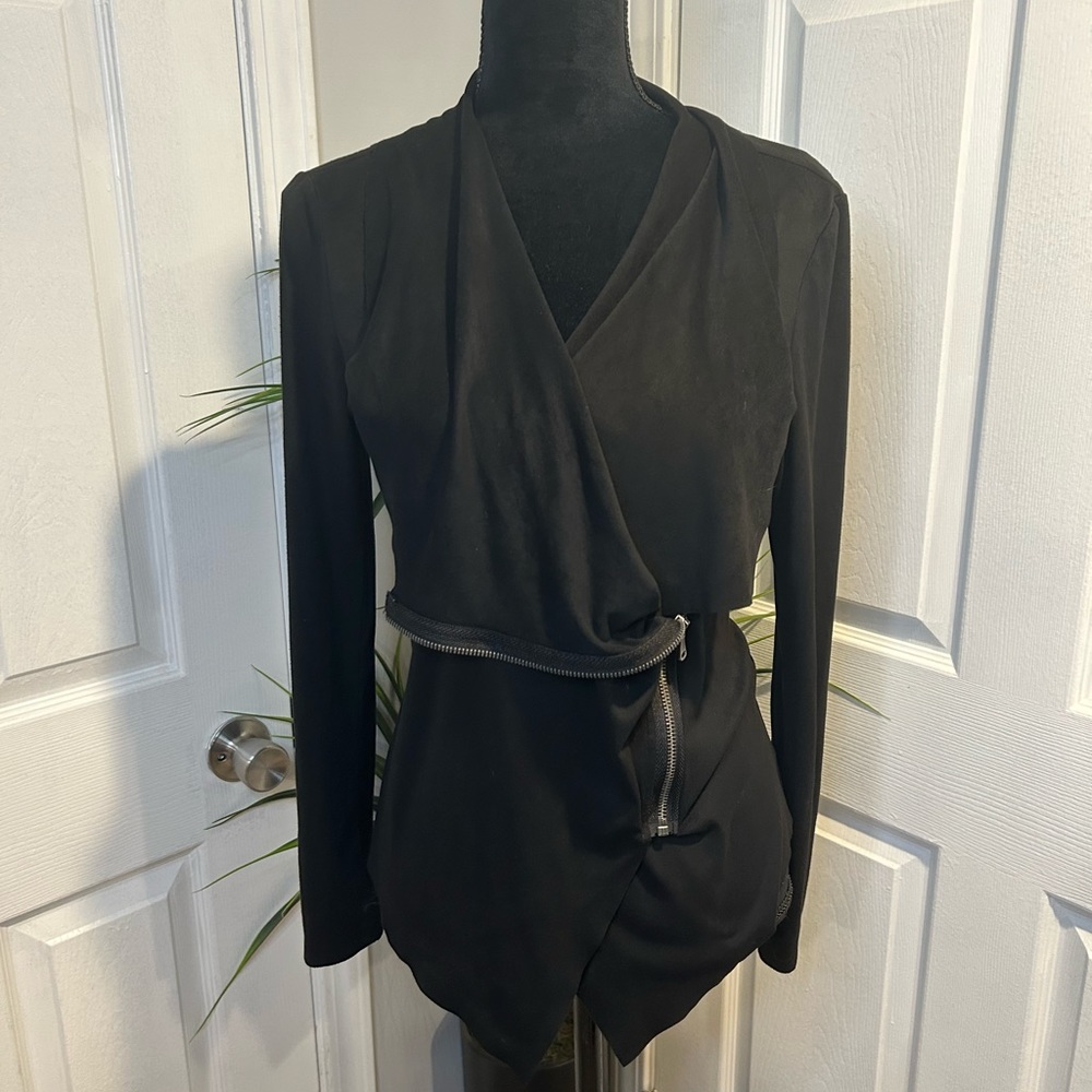 Vigoss Black Drape Front Moto Jacket Women’s Size Large Faux Suede Zip Front